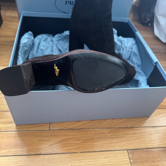 Boots - Picture 3 of 6